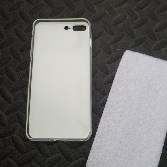 IPHONE 7 CASE LIPS KYLIE BLACK - Picture 2 of 2